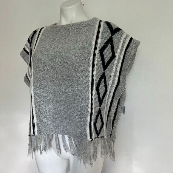 Roebuck & co Boho blanket poncho - Picture 2 of 5